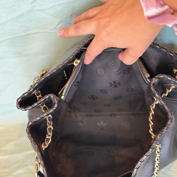 Tory Burch Black Leather Tote Bag 2 Way! - Picture 8 of 9